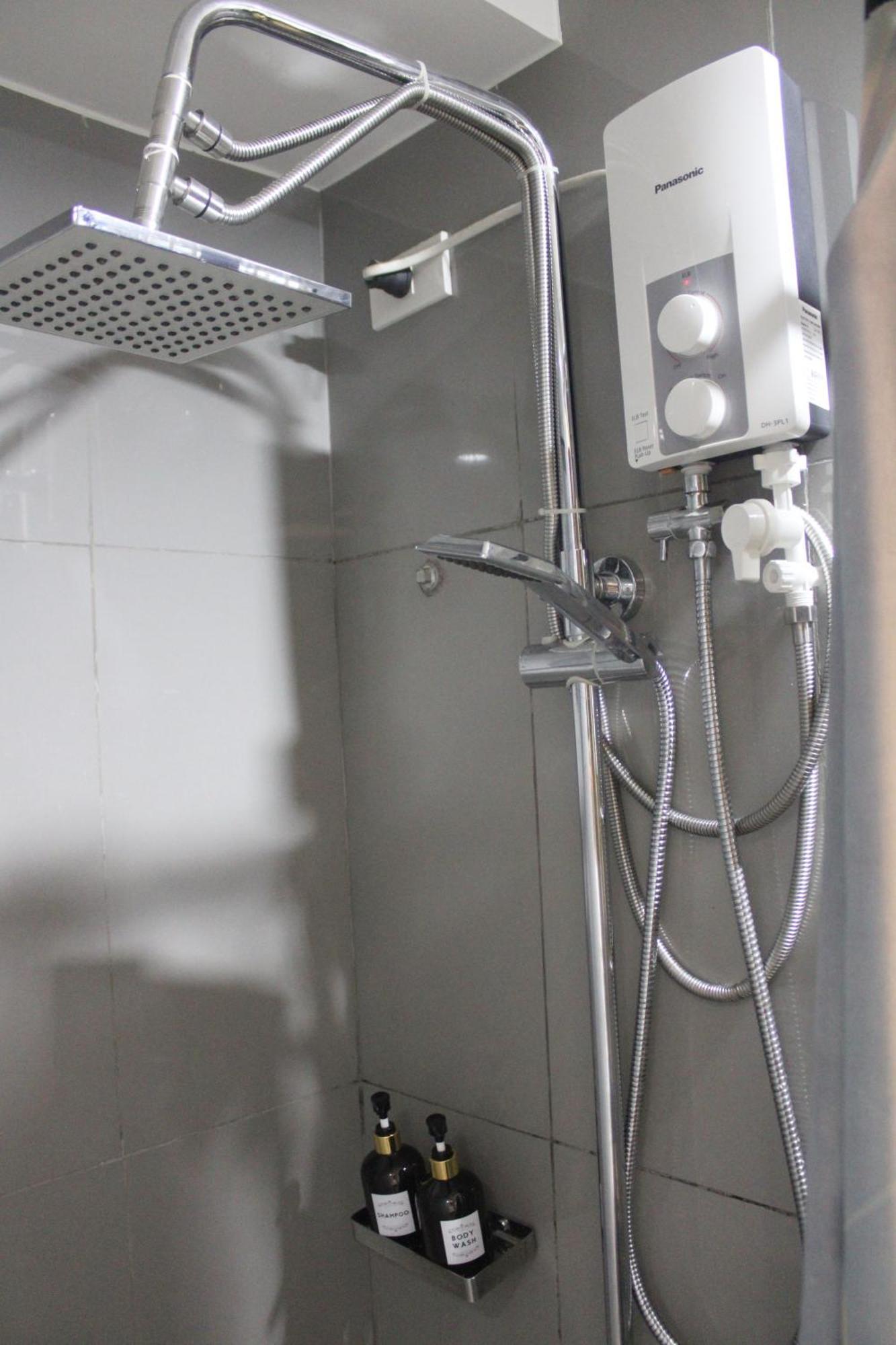 Stylish&Comfort Unit With Balcony In Air Makati マカティ エクステリア 写真
